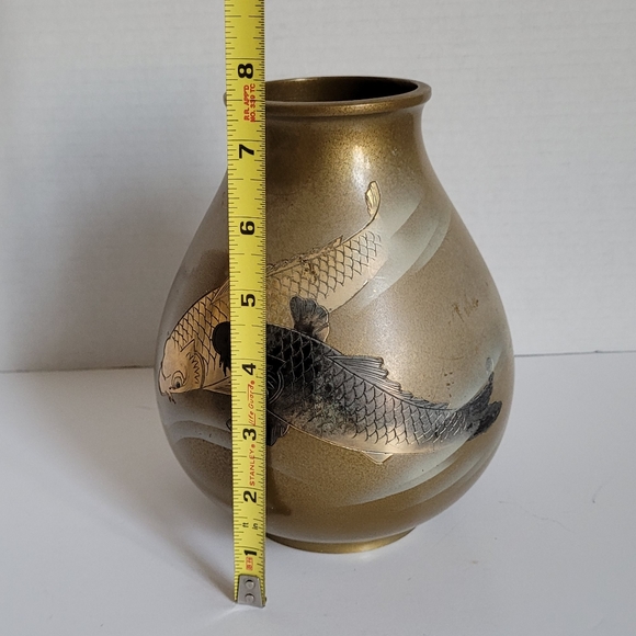 Vintage Fine Japanese Hand Cast Bronze Double Koi Fish Vase Rare - Picture 11 of 15